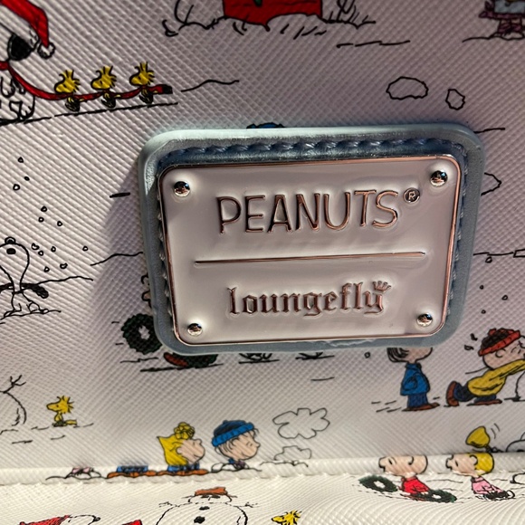 Peanuts lounge flower back pack and matching wallet main image 5